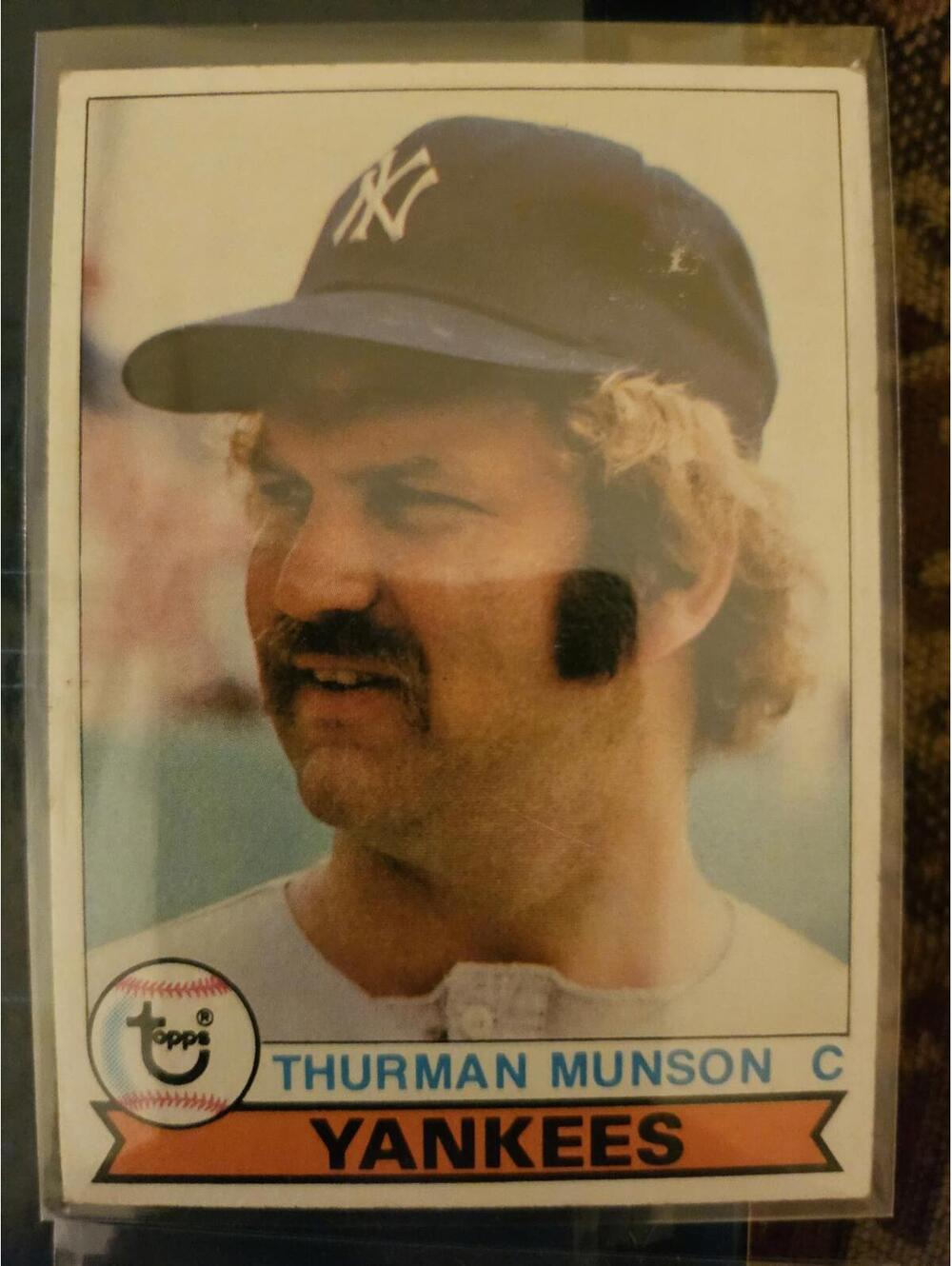 1979 Topps Baseball Card Thurman Munson #310 - excellent condition